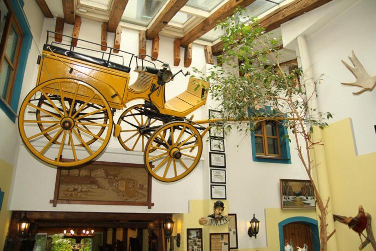 Hotel-Gasthof Zur Post เวลบวร์ก ภายนอก รูปภาพ