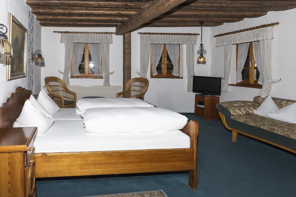 Hotel-Gasthof Zur Post เวลบวร์ก ภายนอก รูปภาพ
