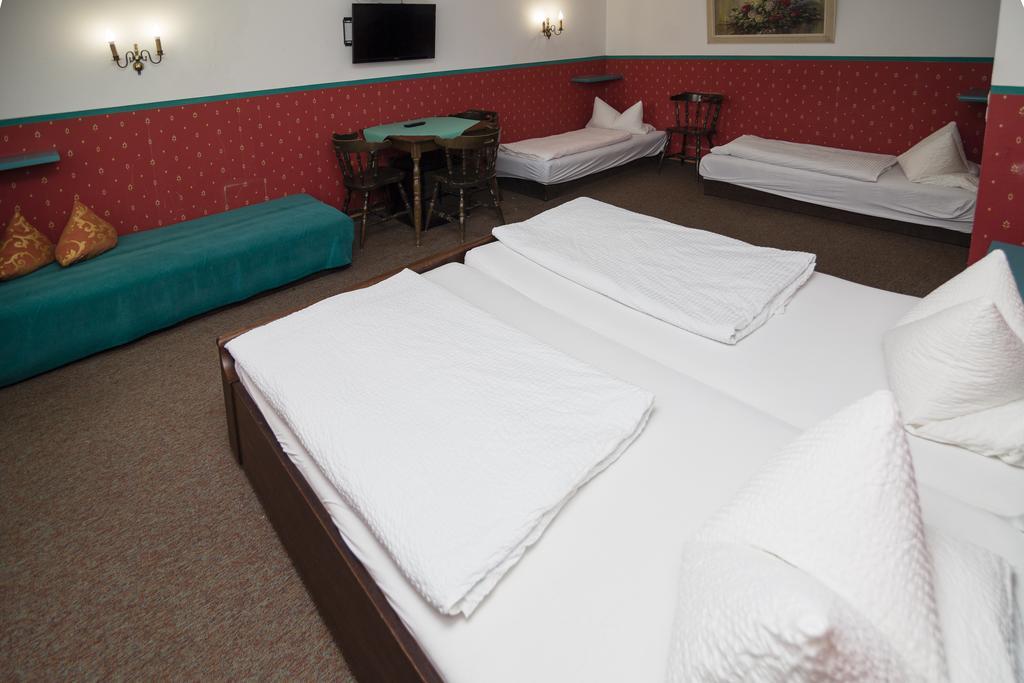 Hotel-Gasthof Zur Post เวลบวร์ก ห้อง รูปภาพ